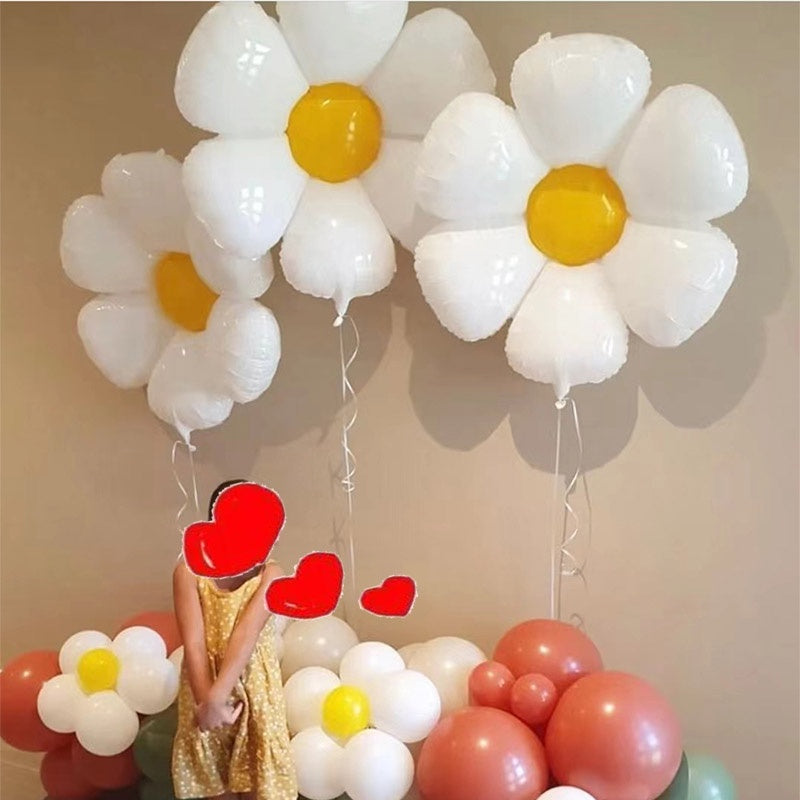 white-daisy-balloon