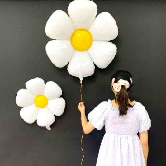 white-daisy-balloon